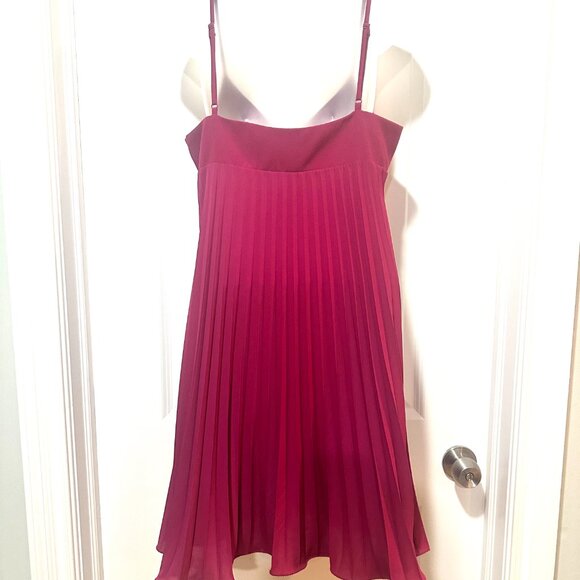 H&M Raspberry Spaghetti Strap Pleated Dress, Size 10 - Picture 11 of 16